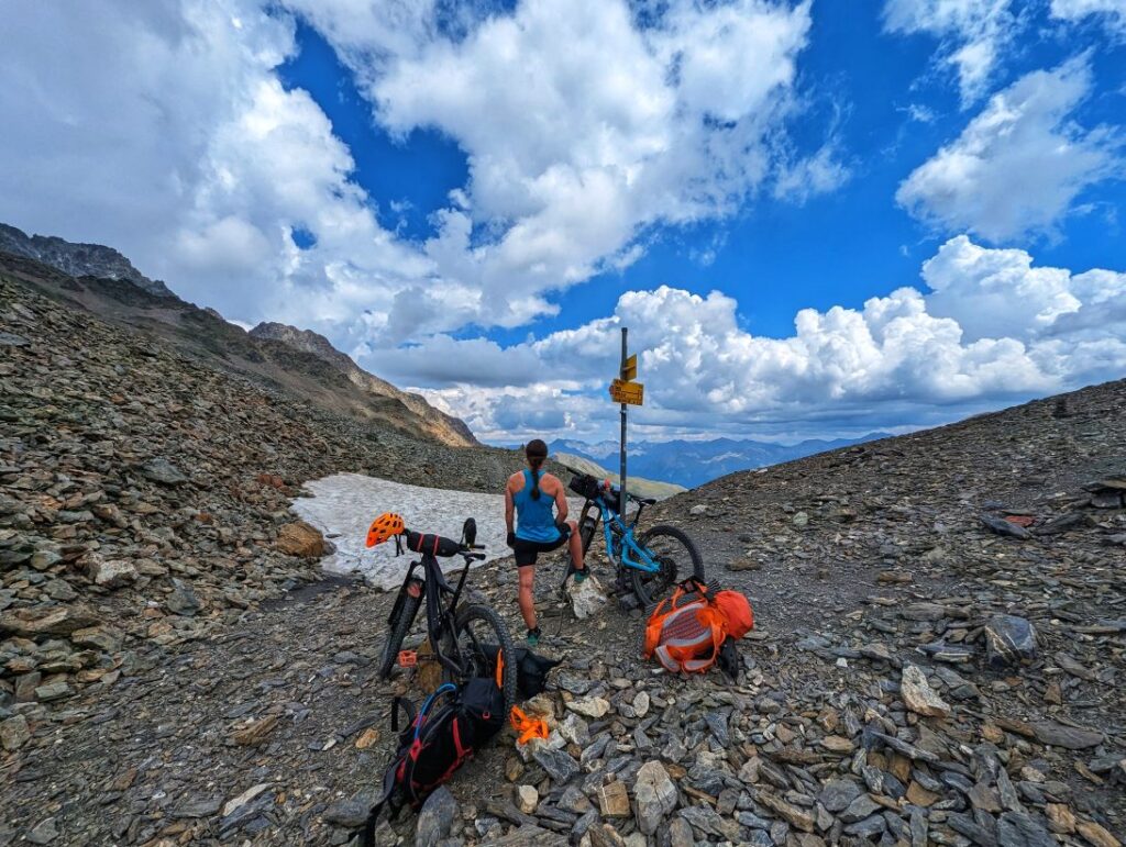 Geschafft - Bike-Bergsteigen am Piz Blaisun