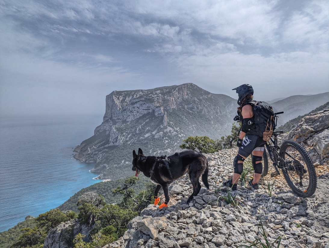 Mountainbiken mit Hund (Enduro) – Sardinien