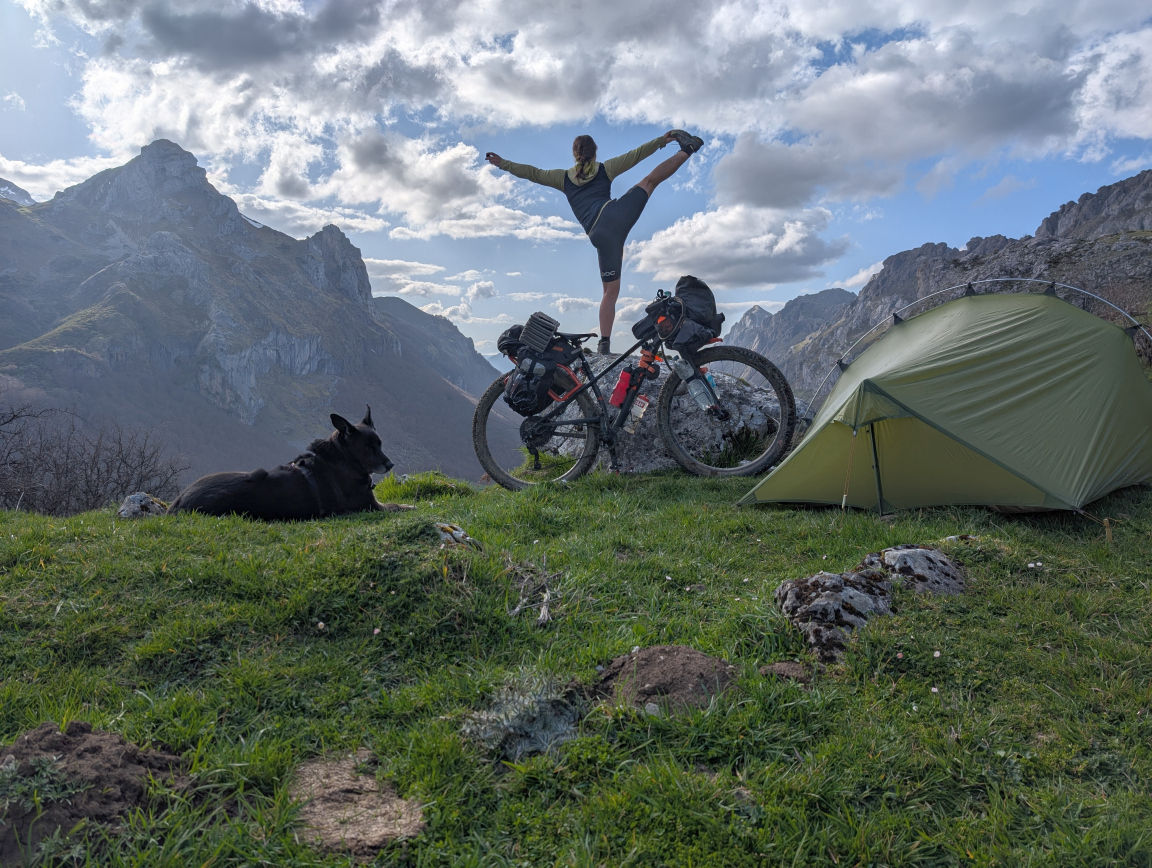 Bikepacking mit Hund – La Huella de Oso, Asturien, Spanien